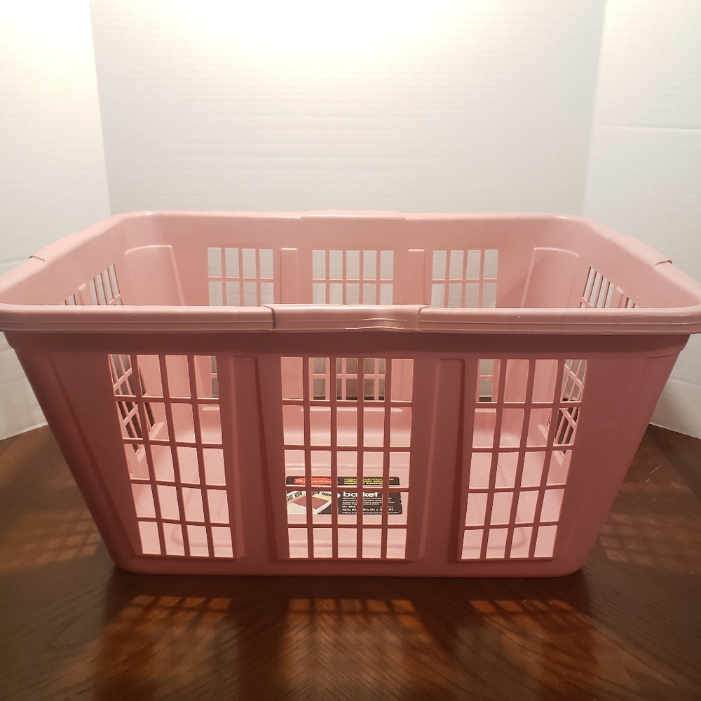 Vintage 1986 Rubbermaid Mauve Pink Laundry Basket